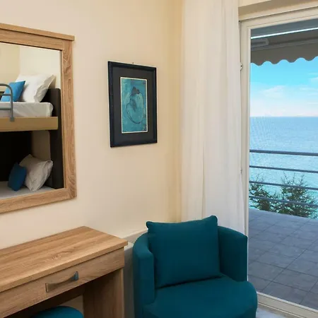 Дом отдыха Luxurious Seaside *