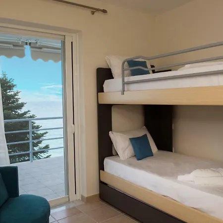 Luxurious Seaside Дом отдыха Киверион